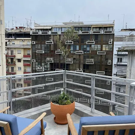 Domus With Wonderful Balcony Апартаменты
